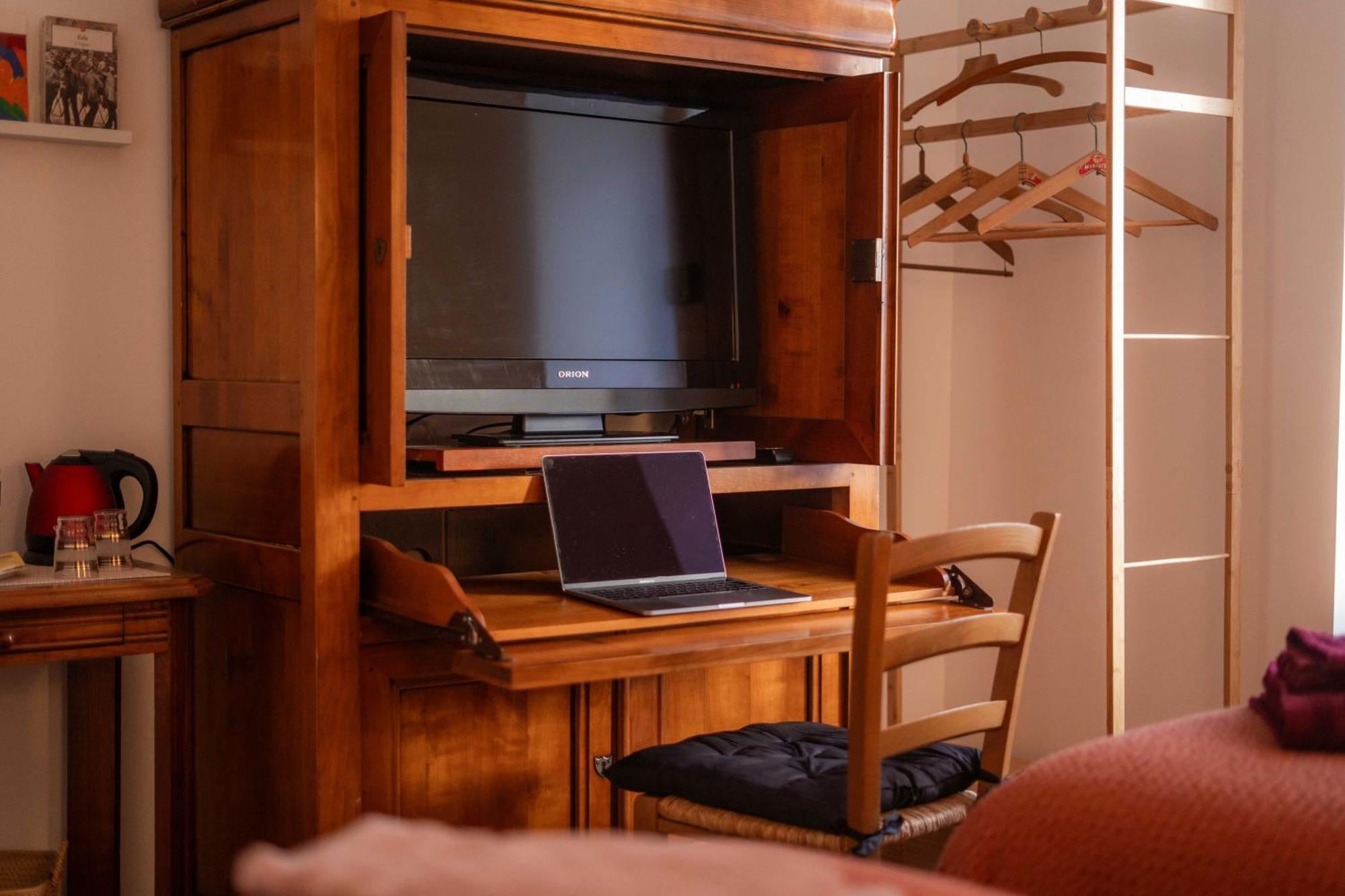 Les Balcons Sur La Loire Bed & Breakfast Chalonnes-sur-Loire Bagian luar foto